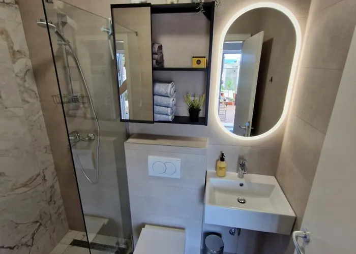 Roza 3 Ploce (Dubrovnik-Neretva)